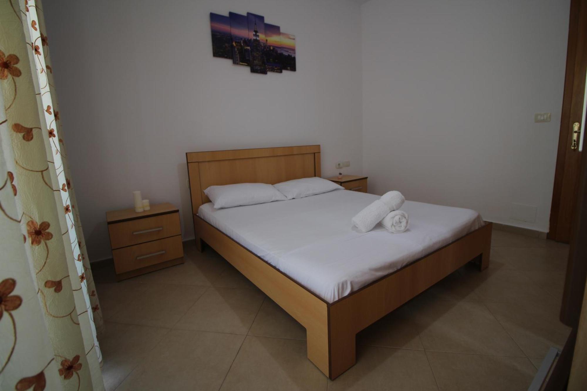 July Seaview Apartments Sarande Exterior photo